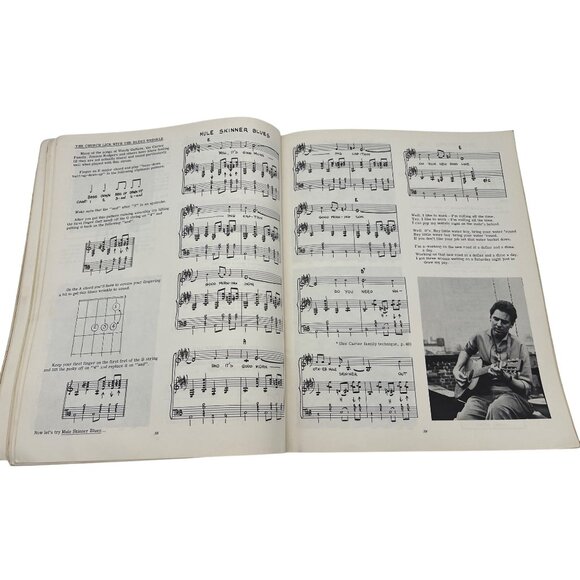 The Folksinger’s Guitar Guide: An Instruction Manual, Jerry Silverman, 1969 - Picture 8 of 10